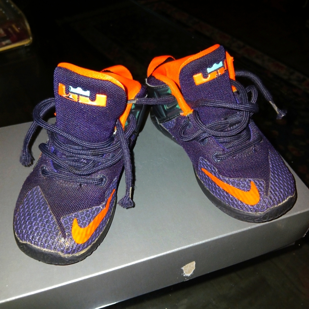 Nike Black and Orange Boys Sneakers High-Top Performance
